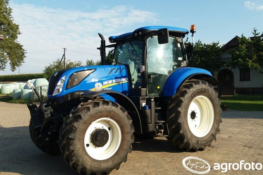 New Holland T7.210
